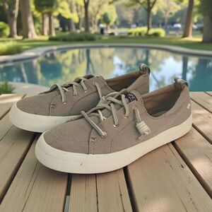 Sperry Crest Women's Gray & White Casual Sneakers - Size 9